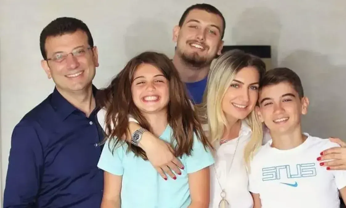Ekrem İmamoğlu’nun Kızı Beren İmamoğlu Hakkında Bilgiler: Yaşı, Eğitimi, Ailesi ve Hayatı