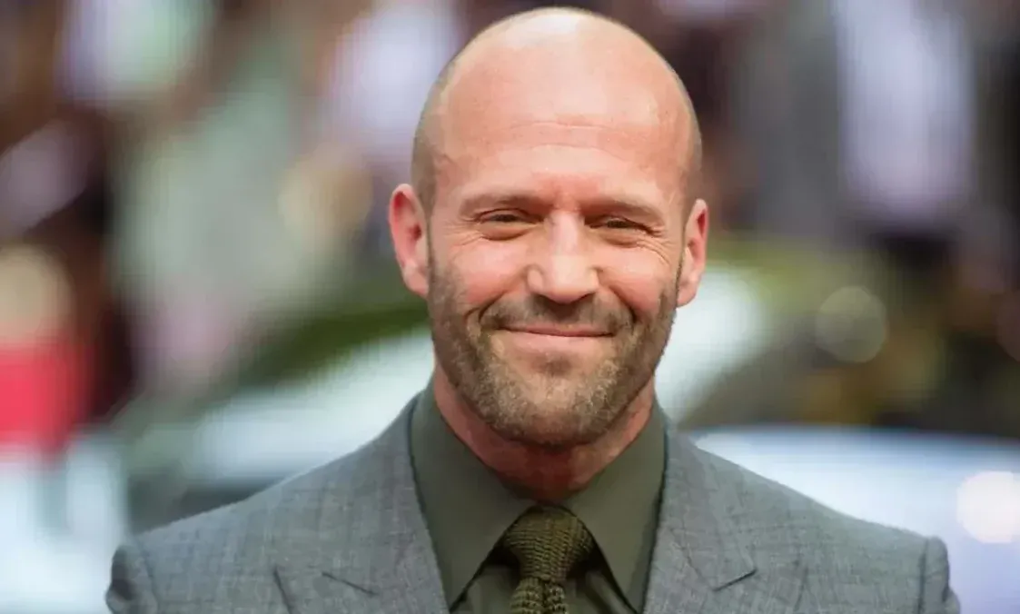 Jason Statham Kimdir, Çocukları, Eşi Kim, Evli mi, Hobileri, Kaç Yaşında? Kariyerine Etki Eden Kişi Kimdi?