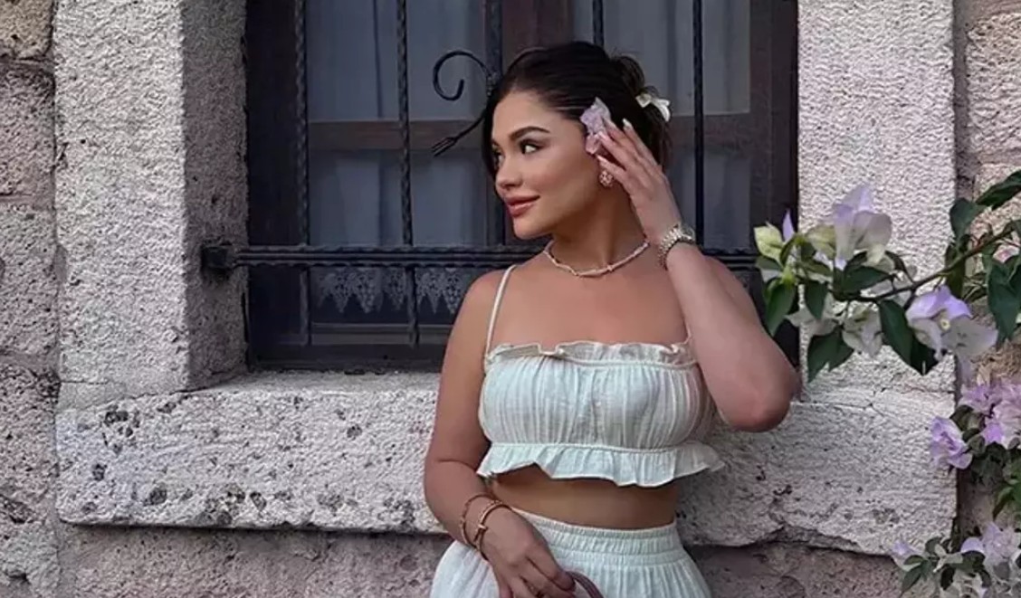 Eda Sakız Kimdir