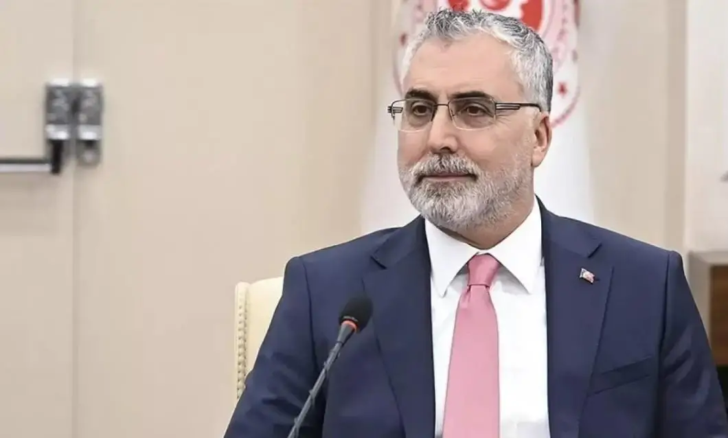 Ev Kadınlarına Emeklilik Hakkı Geliyor! Hangi Kriterler Dikkate Alınacak?