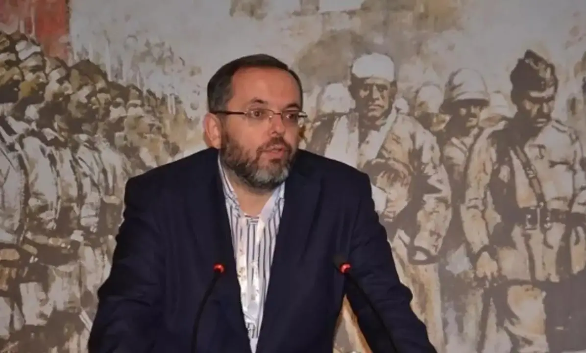 Erhan Afyoncu Hakkında Bilgi: Memleketi Neresi, Kaç Yaşında, Evli mi, Hangi Üniversitenin Rektörü?