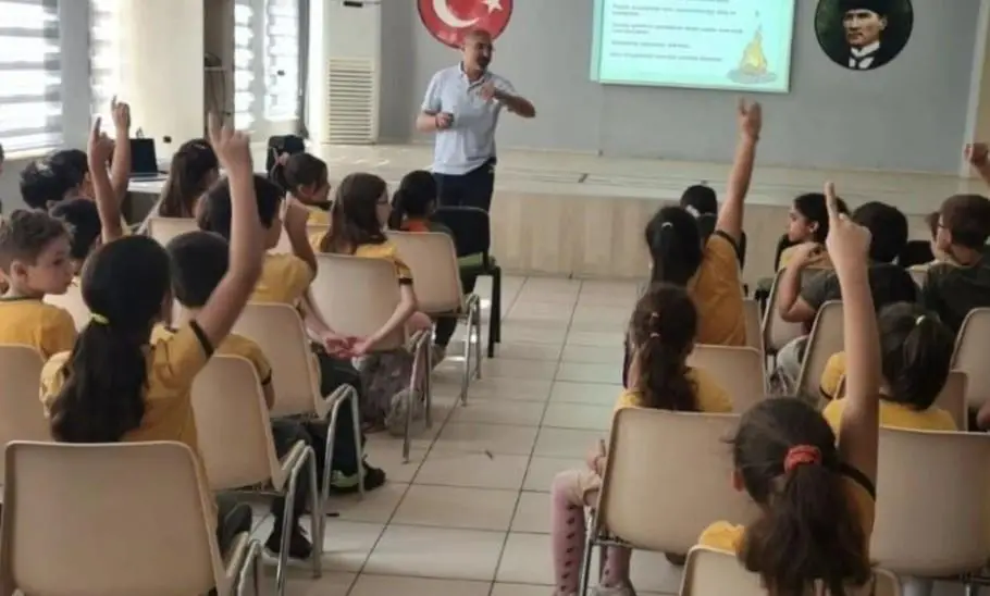 Nesrin Fuat Bursalı İlkokulu Öğretmeni Hasan Aslan Kimdir, Neden Vefat Etti?