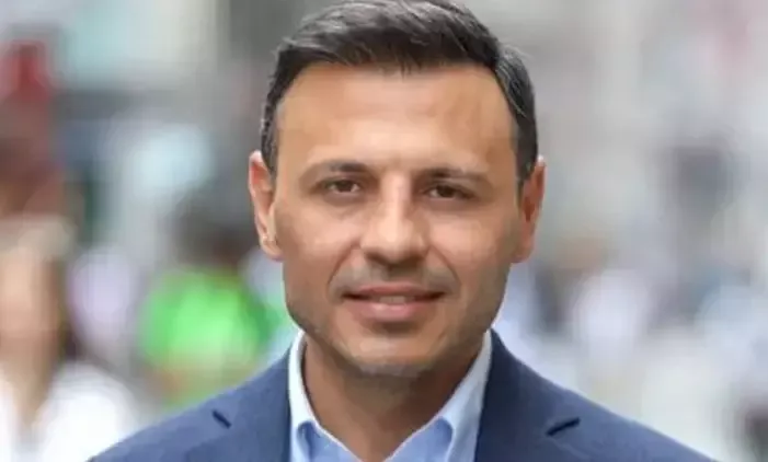 Özgür Çelik kimdir, görevleri nelerdir, mesleği ne, siyasi kariyeri ve hayatı