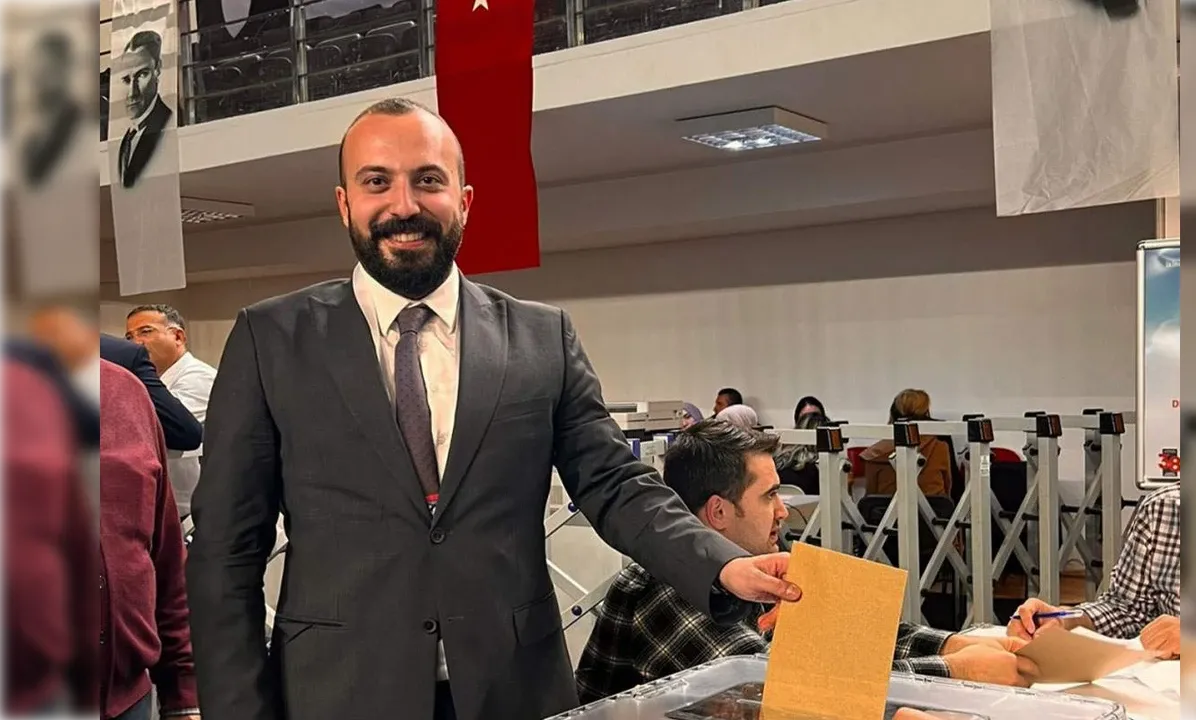 Ozan Işık Kimdir? Hangi Görevlerde Bulundu, Kaç Yaşında, Nereli? CHP Parti Meclisi Üyesi Hayatı ve Siyasi Kariyeri