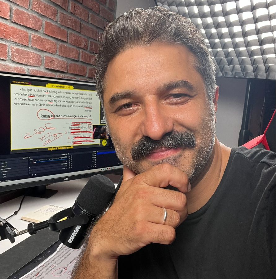 Rüştü Hoca Kimdir