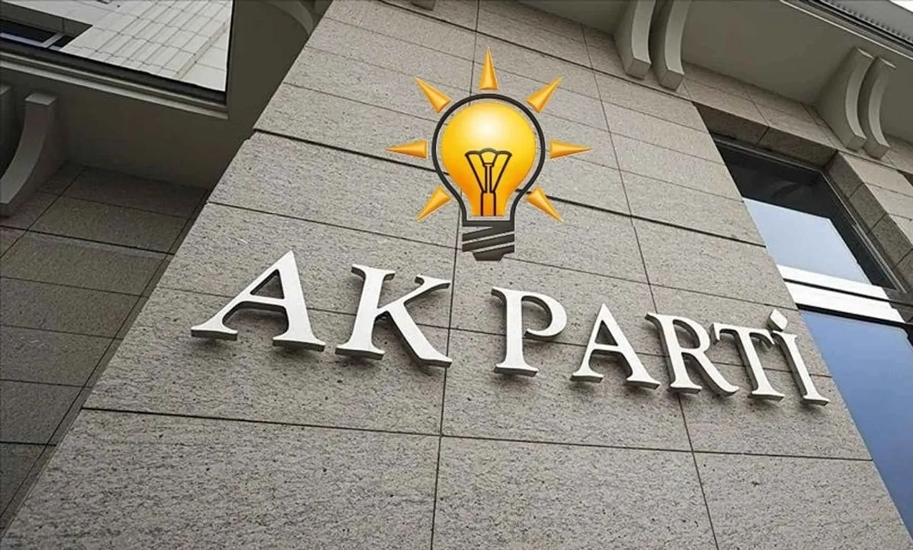 AK Parti'de son üç günde sekiz il başkanının istifası neyin habercisi?