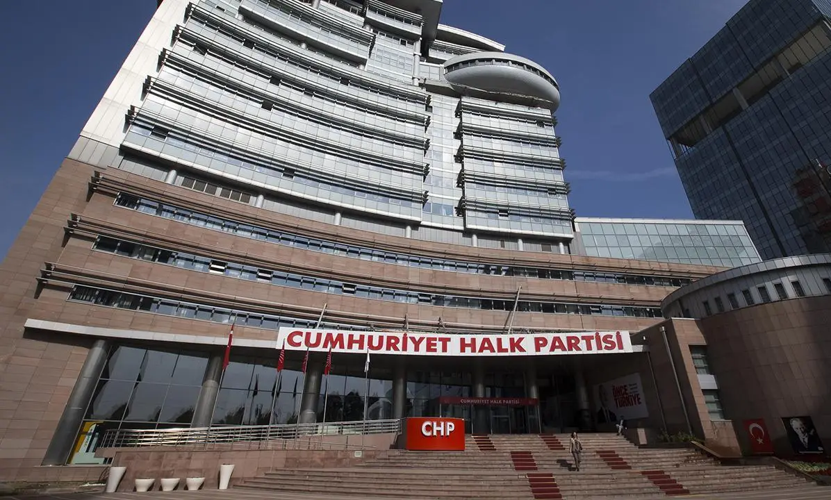 CHP'nin 39. Olağan Kurultayı sürecindeki il kongreleri seçimlerinin iptali için hukuki süreç başlatıldı