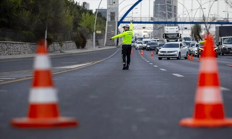 Ankara'da pazartesi günü bazı yollar trafiğe kapalı olacak