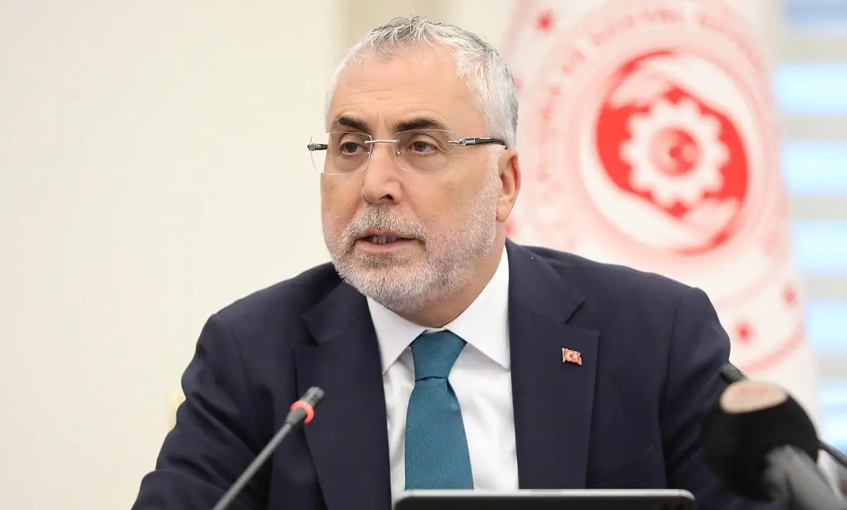 Bakan Işıkhan, Türkiye'nin Ukrayna'nın toprak bütünlüğüne desteğini vurguladı