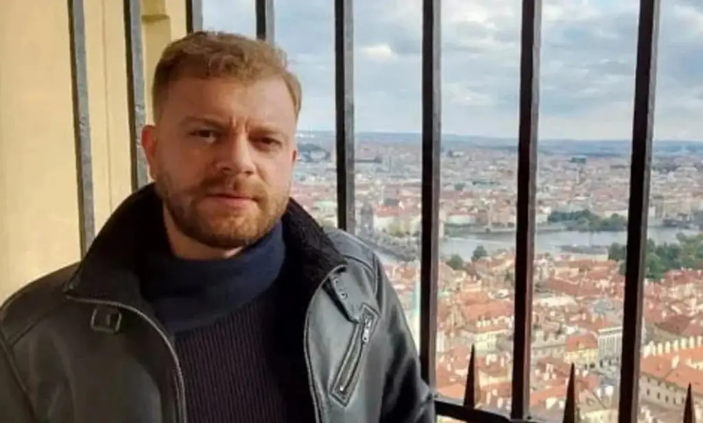 Emrah Gülsunar kimdir, akademisyen Emrah Gülsunar neden tutuklandı?