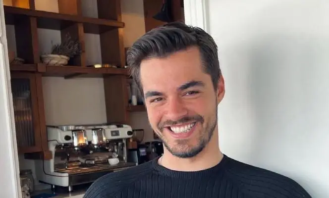 Berk atan kimdir? Kaç yaşında, nereli, hangi dizilerde oynadı?