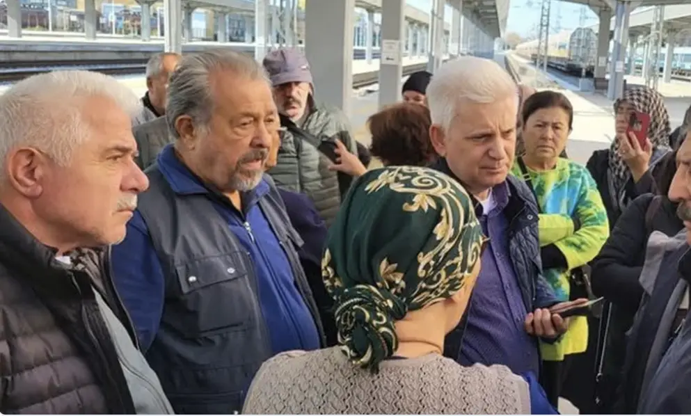 Sırplar iş bıraktı, Türkler mahsur kaldı!