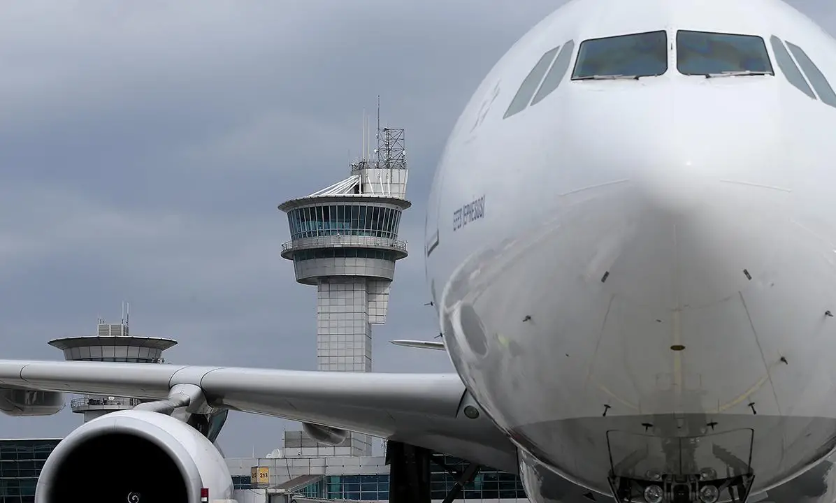 Avrupa'da dron alarmı: Uçuşlar durduruldu!