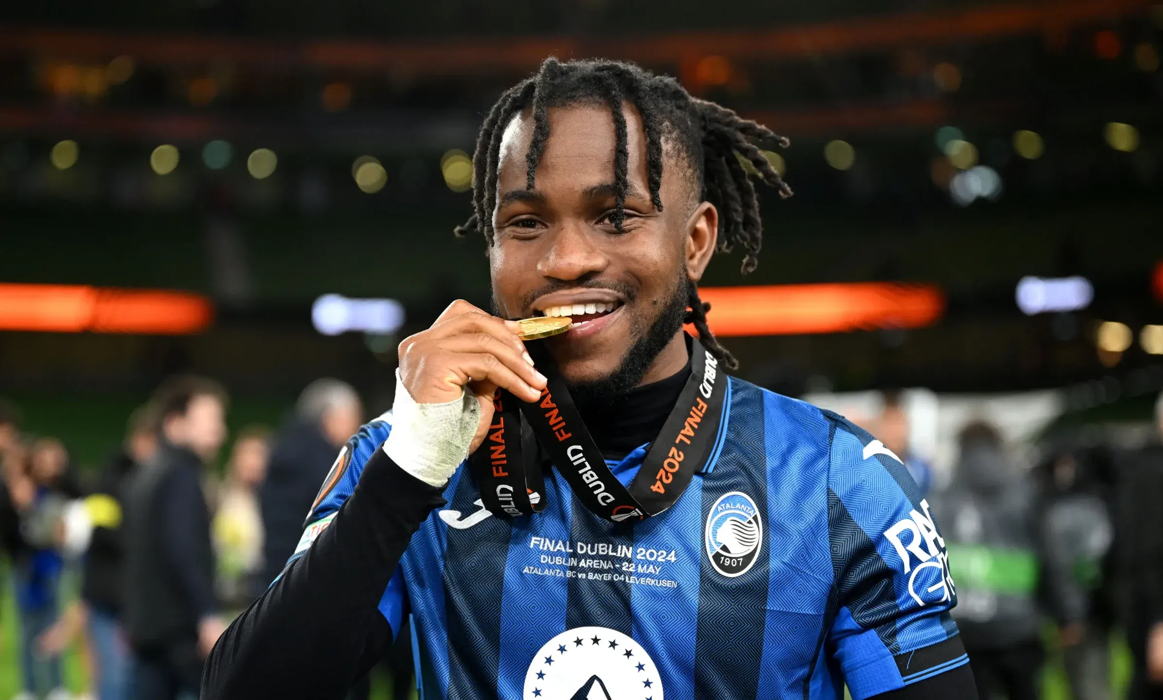 Lookman bombası yeniden gündemde! Galatasaray’ın gözdesi dudak uçuklatan ücret talep etti