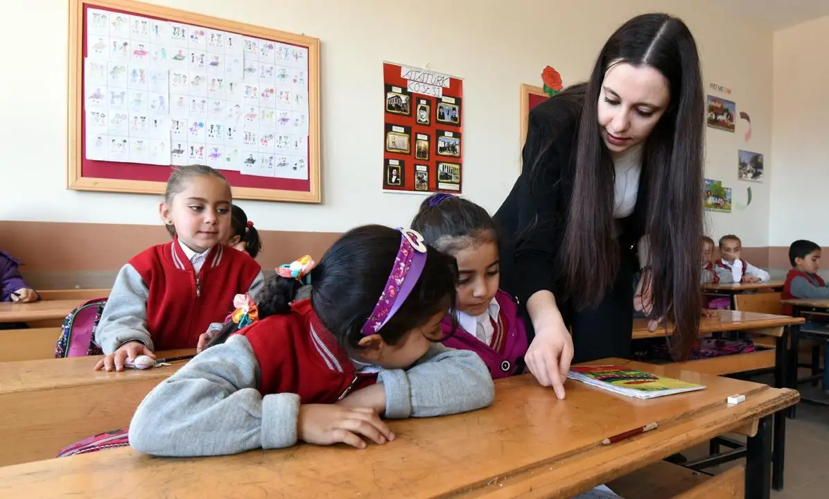 Bakanlık bugün 15 bin sözleşmeli öğretmen ataması yapacak